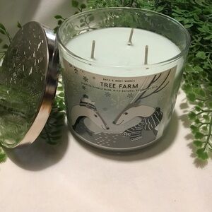 New Bath & Body Works 14.5 oz 3 wick candle Tree Farm gift